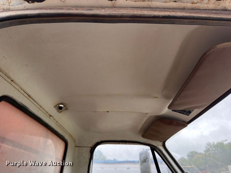 image for item EP7864 1975 Chevrolet C65 grain truck