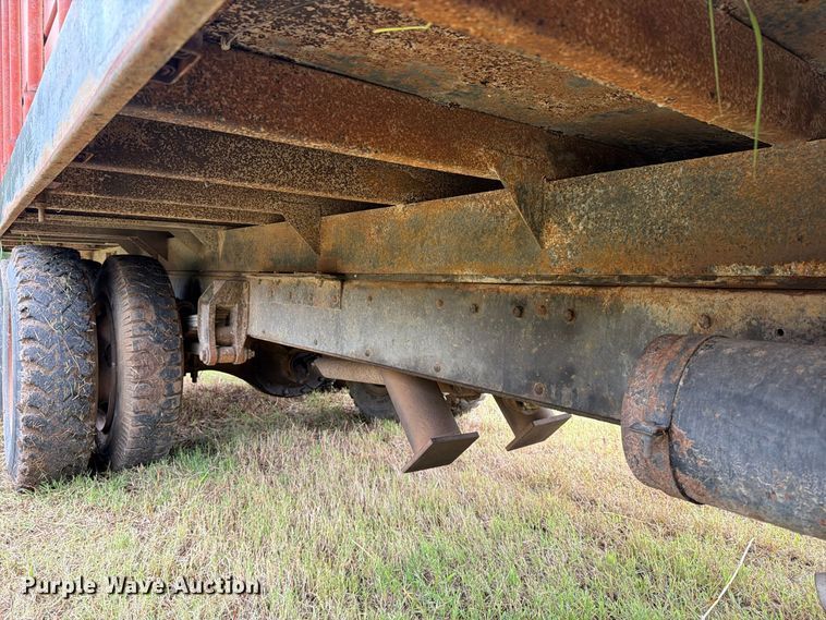 image for item EP7864 1975 Chevrolet C65 grain truck