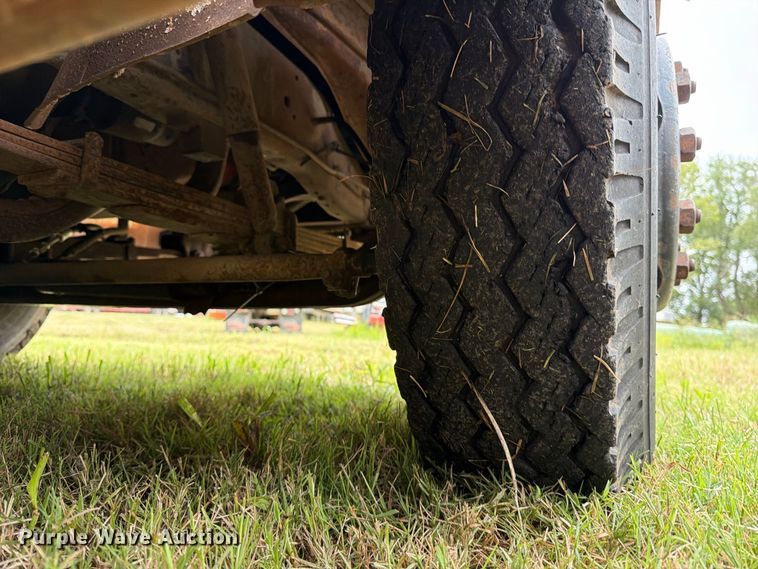 image for item EP7864 1975 Chevrolet C65 grain truck