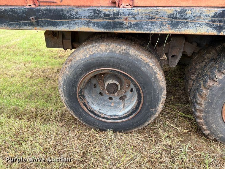 image for item EP7864 1975 Chevrolet C65 grain truck