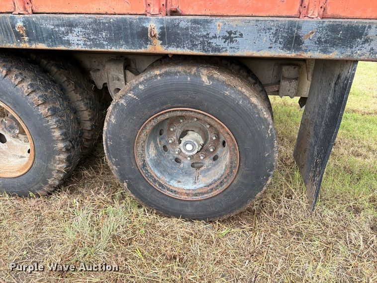 image for item EP7864 1975 Chevrolet C65 grain truck