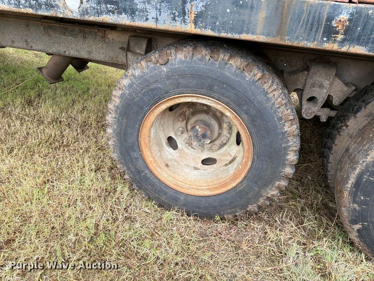 image for item EP7864 1975 Chevrolet C65 grain truck
