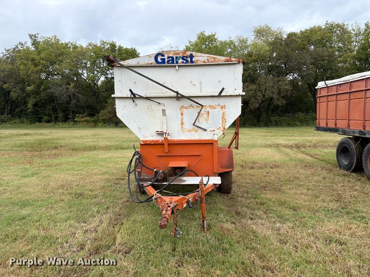 image for item EP7865 Garst seed tender trailer