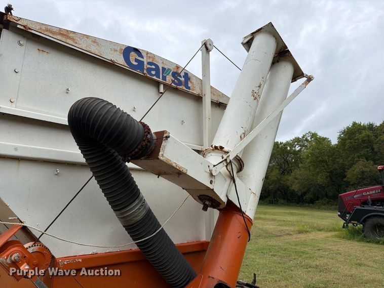 image for item EP7865 Garst seed tender trailer