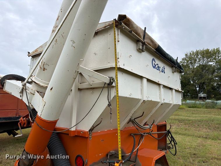 image for item EP7865 Garst seed tender trailer