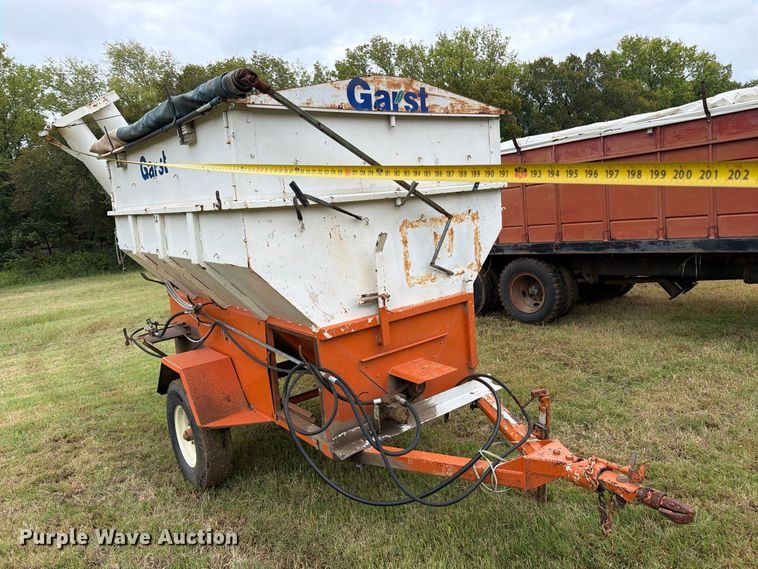 image for item EP7865 Garst seed tender trailer