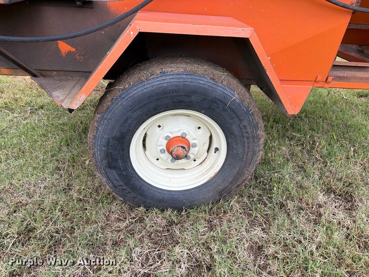 image for item EP7865 Garst seed tender trailer