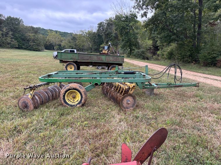 image for item ER3397 John Deere 110 double off-set disk