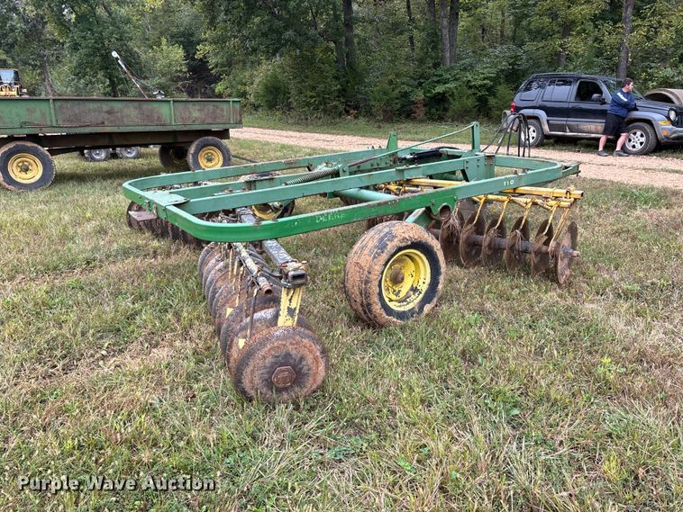 image for item ER3397 John Deere 110 double off-set disk