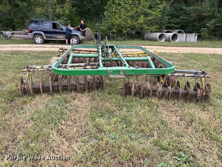 image for item ER3397 John Deere 110 double off-set disk