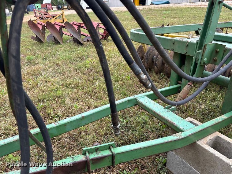 image for item ER3397 John Deere 110 double off-set disk