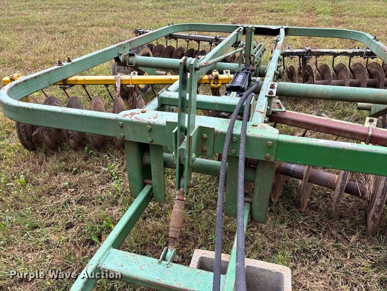 image for item ER3397 John Deere 110 double off-set disk