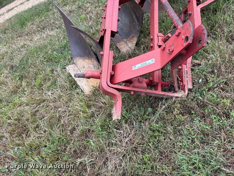 image for item ER3398 4 bottom plow