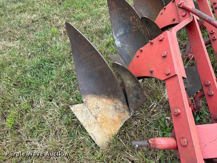 image for item ER3398 4 bottom plow
