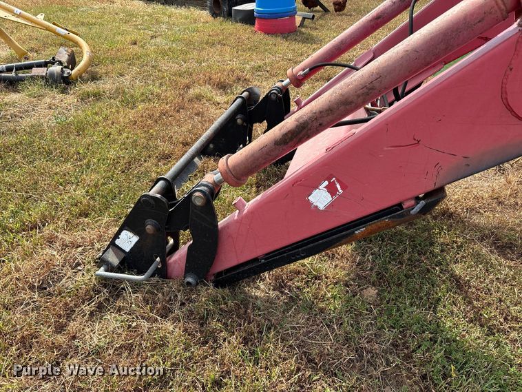 image for item ER3443 Massey Ferguson 1070 loader