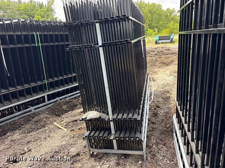 image for item ET0293 (22) Valley Pioneer F10 fence panels