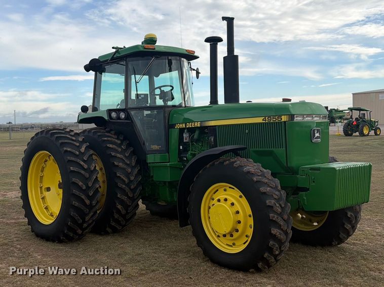 image for item EW4374 1989 John Deere 4955 MFWD tractor