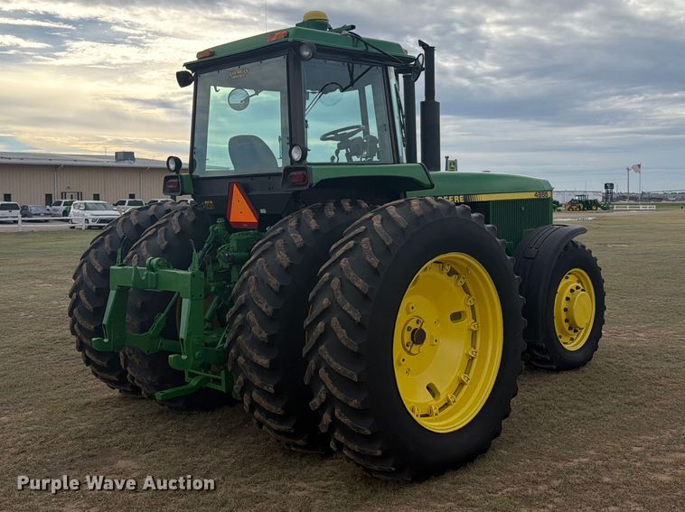 image for item EW4374 1989 John Deere 4955 MFWD tractor