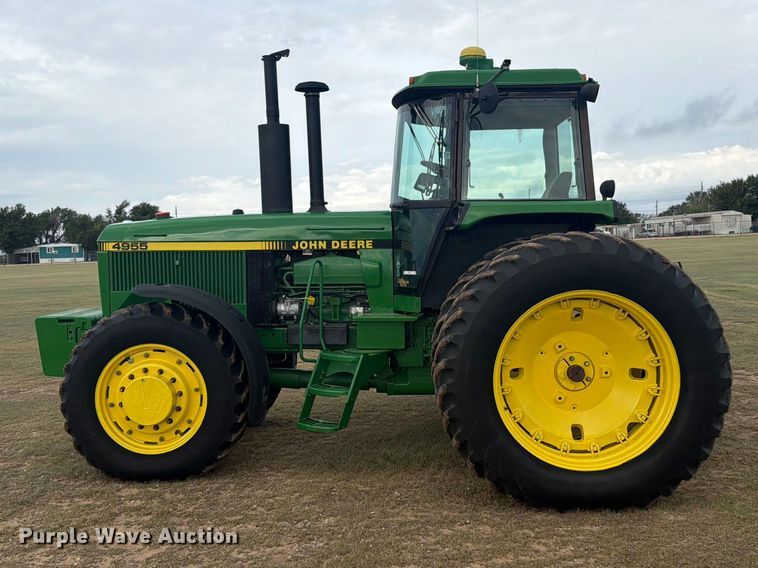 image for item EW4374 1989 John Deere 4955 MFWD tractor