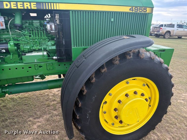 image for item EW4374 1989 John Deere 4955 MFWD tractor