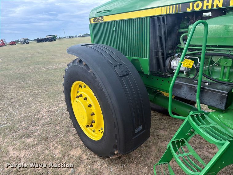 image for item EW4374 1989 John Deere 4955 MFWD tractor