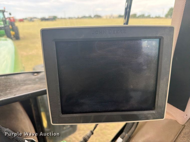 image for item EW4374 1989 John Deere 4955 MFWD tractor