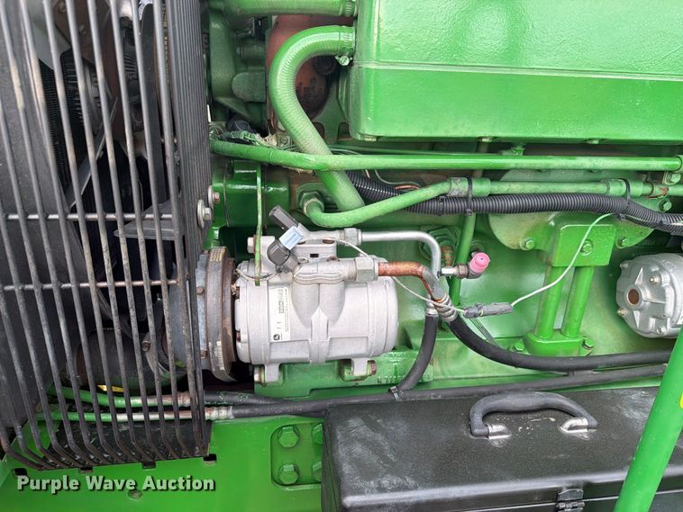 image for item EW4374 1989 John Deere 4955 MFWD tractor