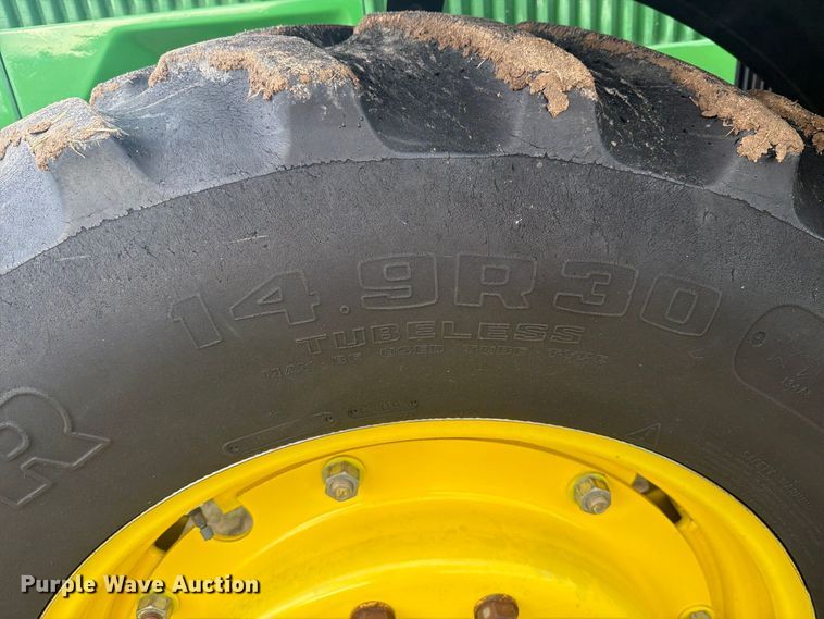 image for item EW4374 1989 John Deere 4955 MFWD tractor