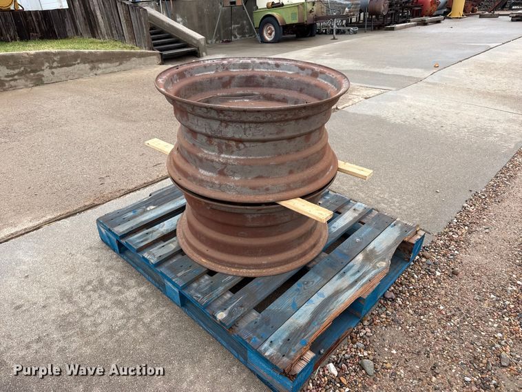 (2) wheels