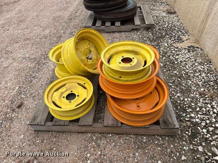 image for item EW4384 (7) tractor wheels