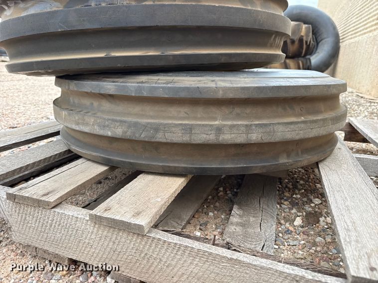image for item EW4385 Tires and wheels