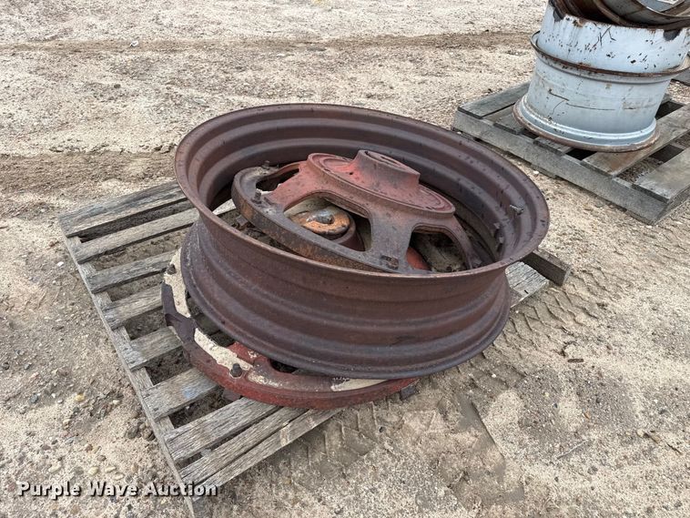 image for item EW4396 Misc wheels and tires