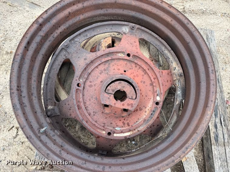 image for item EW4396 Misc wheels and tires