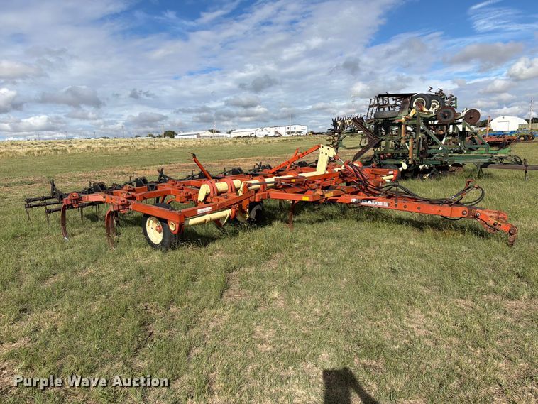 image for item EW4397 Kraus 4320 field cultivator