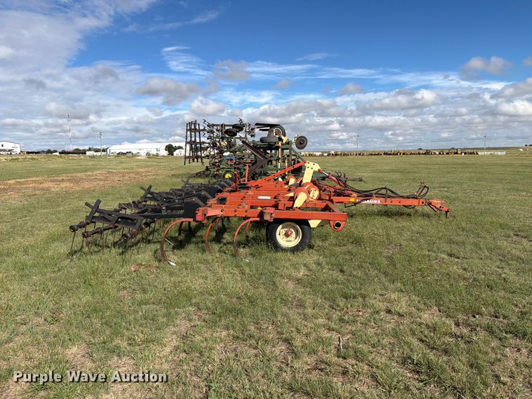image for item EW4397 Kraus 4320 field cultivator