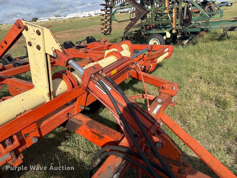 image for item EW4397 Kraus 4320 field cultivator