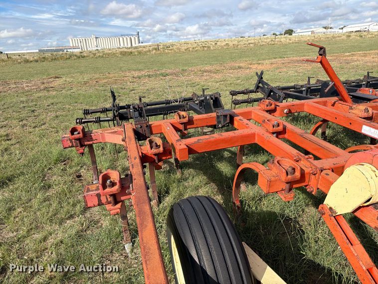 image for item EW4397 Kraus 4320 field cultivator