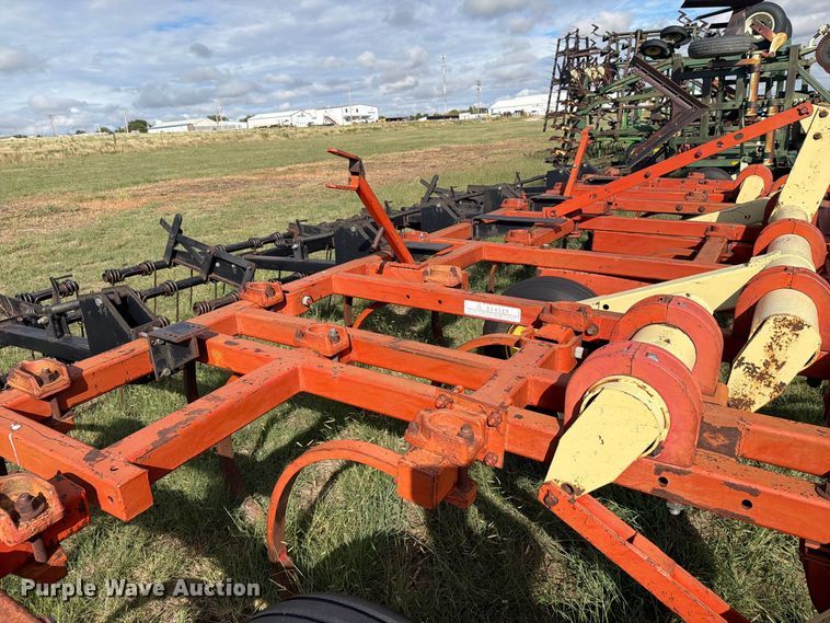 image for item EW4397 Kraus 4320 field cultivator