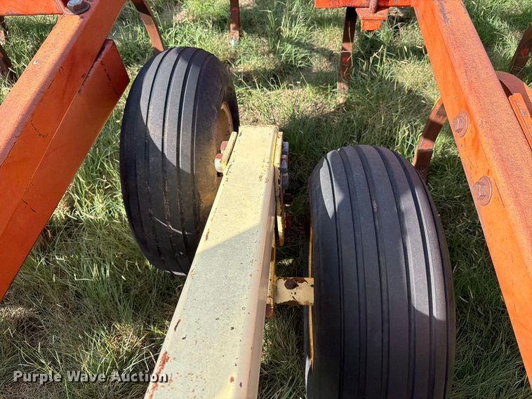 image for item EW4397 Kraus 4320 field cultivator