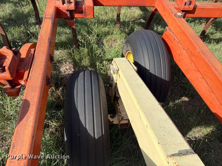 image for item EW4397 Kraus 4320 field cultivator