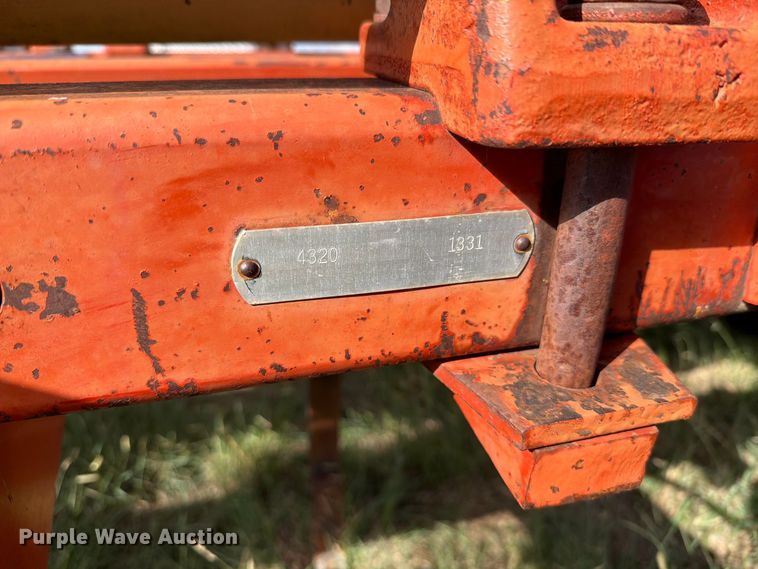 image for item EW4397 Kraus 4320 field cultivator