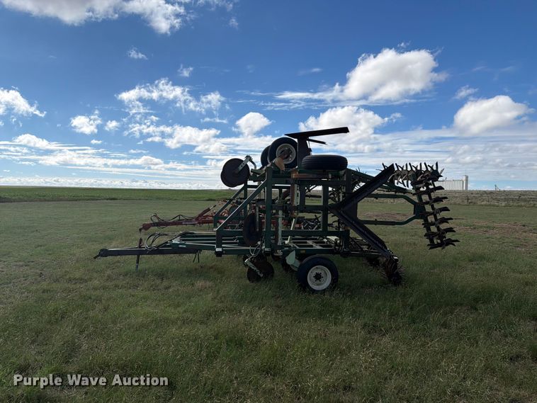 image for item EW4398 Sunflower 3370-33 sweep plow