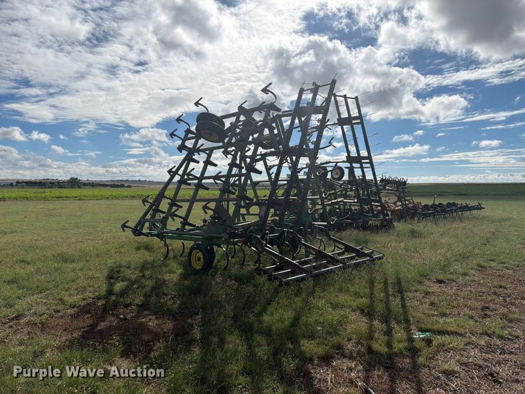 image for item EW4399 John Deere field cultivator