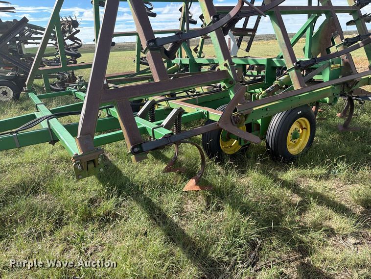 image for item EW4399 John Deere field cultivator