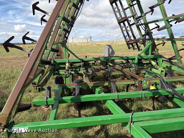 image for item EW4399 John Deere field cultivator