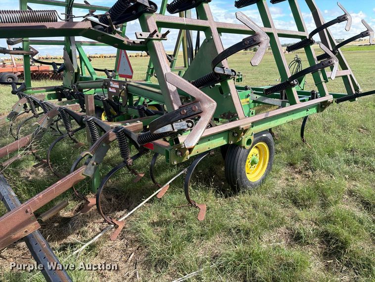 image for item EW4399 John Deere field cultivator