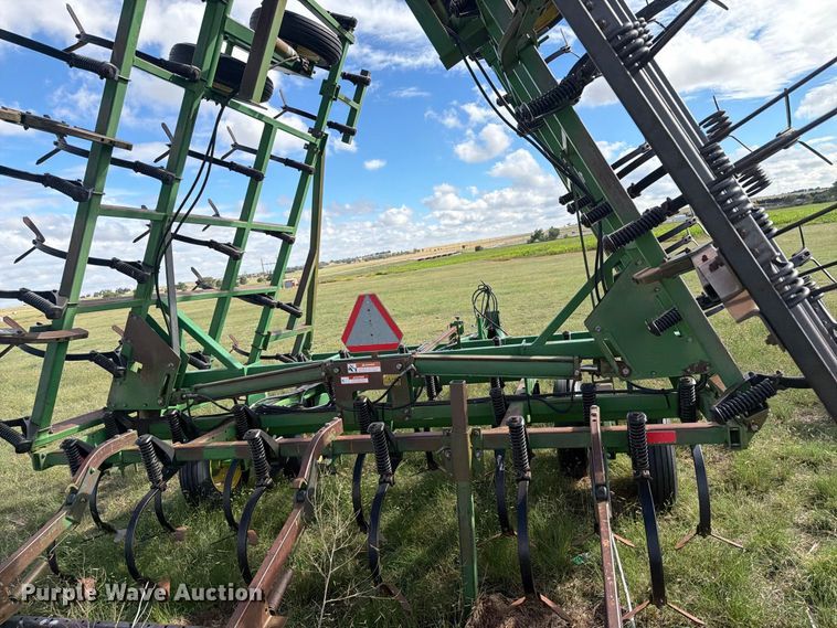 image for item EW4399 John Deere field cultivator