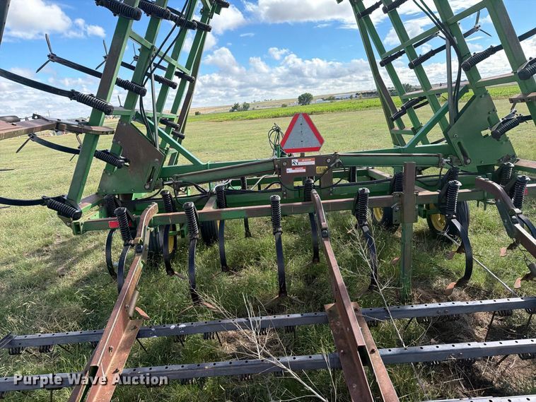 image for item EW4399 John Deere field cultivator