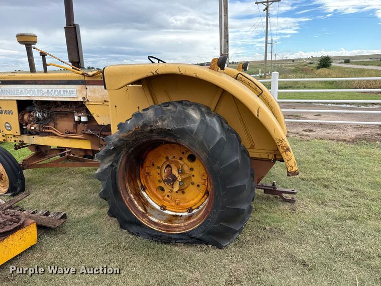 image for item EW4407 1966 Minneapolis Moline G-1000 tractor