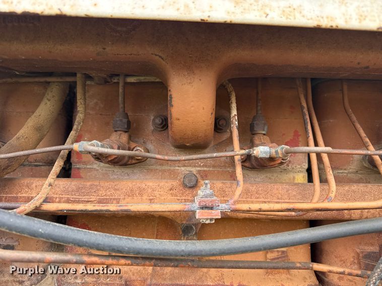 image for item EW4407 1966 Minneapolis Moline G-1000 tractor